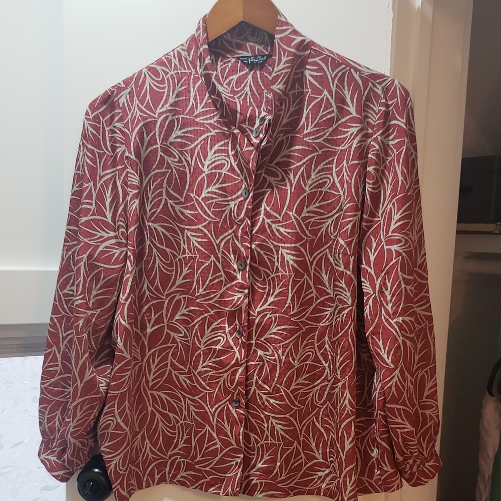 Red and White Leaf Print Blouse